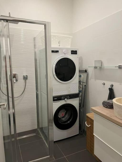 New Design Wohnung-Wien Экстерьер фото